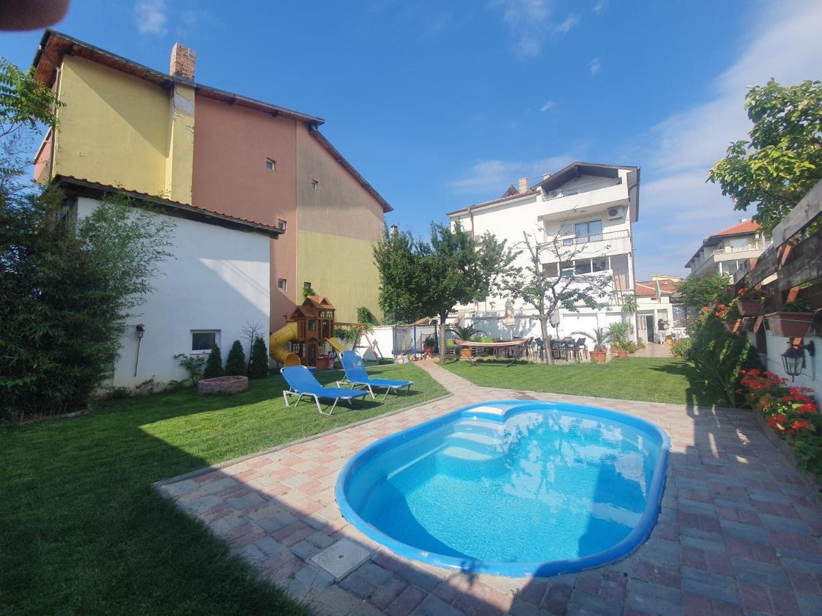 Cherry Garden Apartments Sveti Vlas Exteriör bild