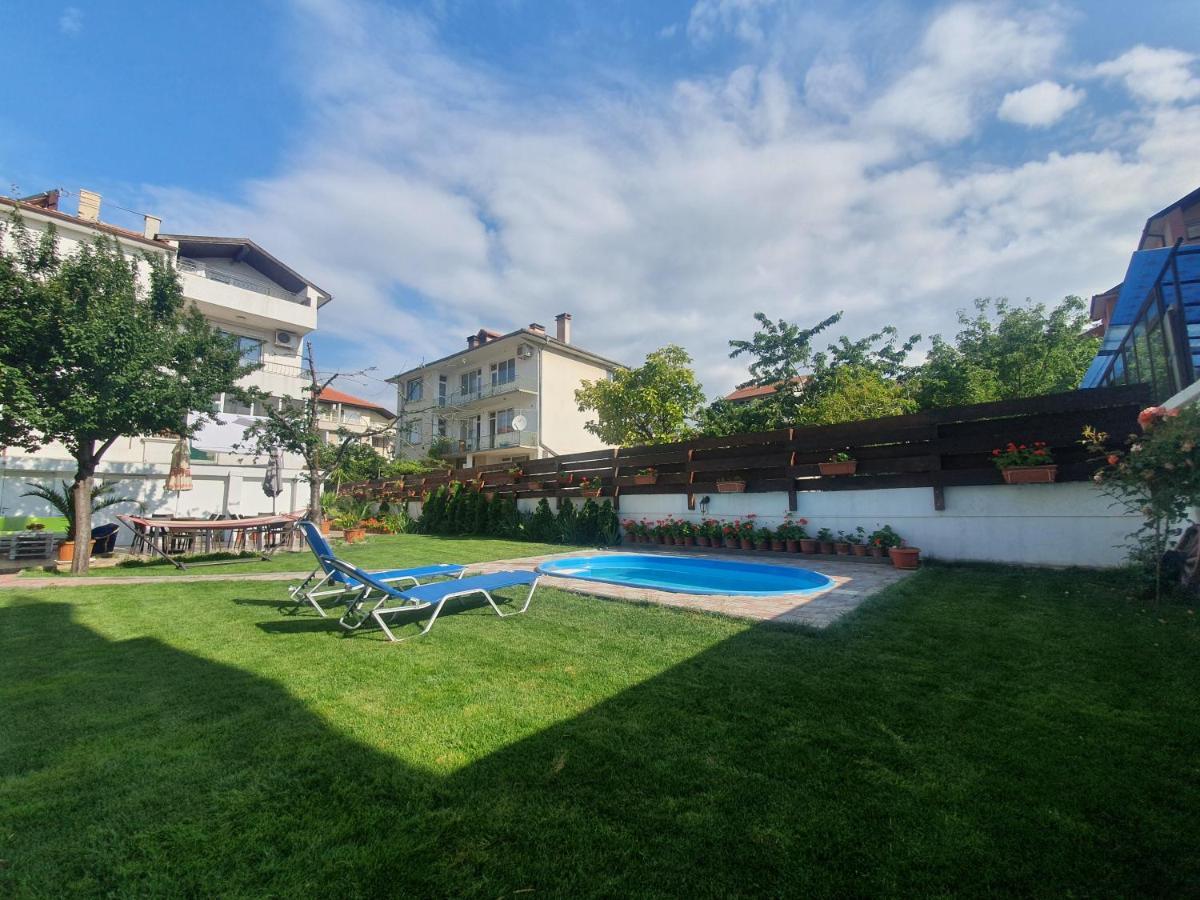 Cherry Garden Apartments Sveti Vlas Exteriör bild